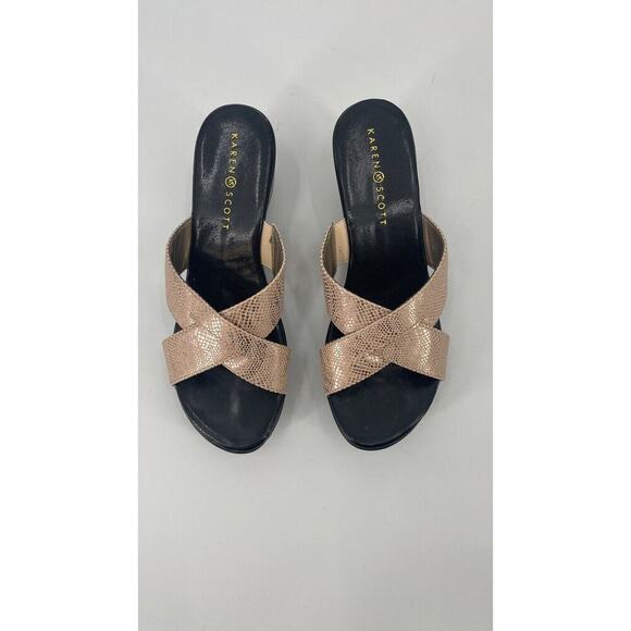 Karen Scott Strappy Sandals Size 10 M Gold Metallic Low Wedge Heel Shoes - Picture 1 of 8